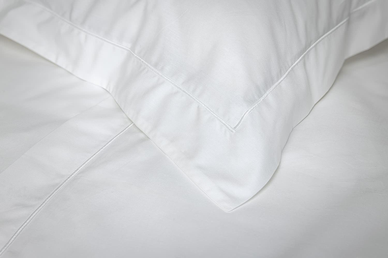 fronha 180 fios ponto rolinho