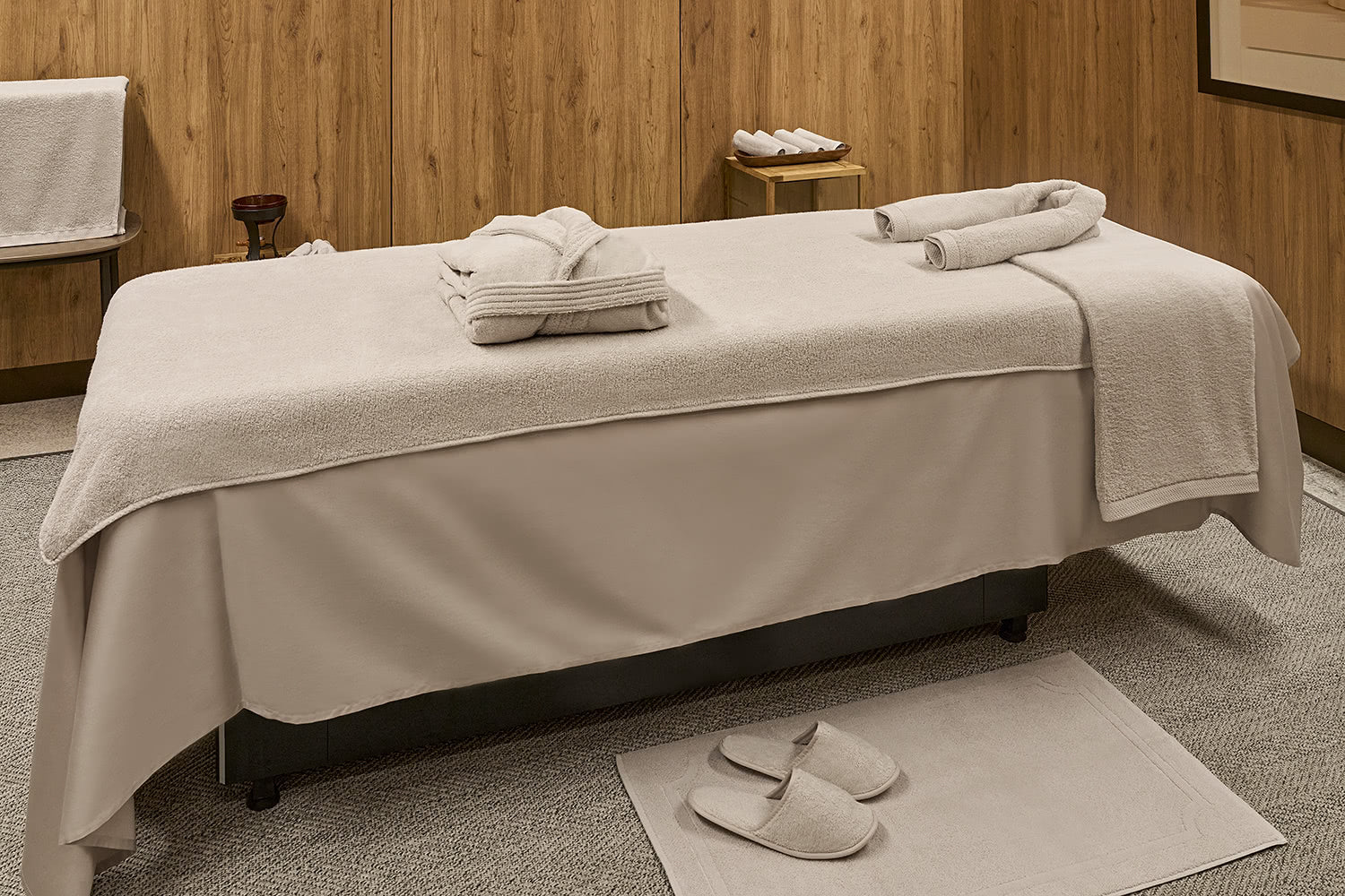 Robe de felpo, chinelos de felpo,  tolhas de felpo