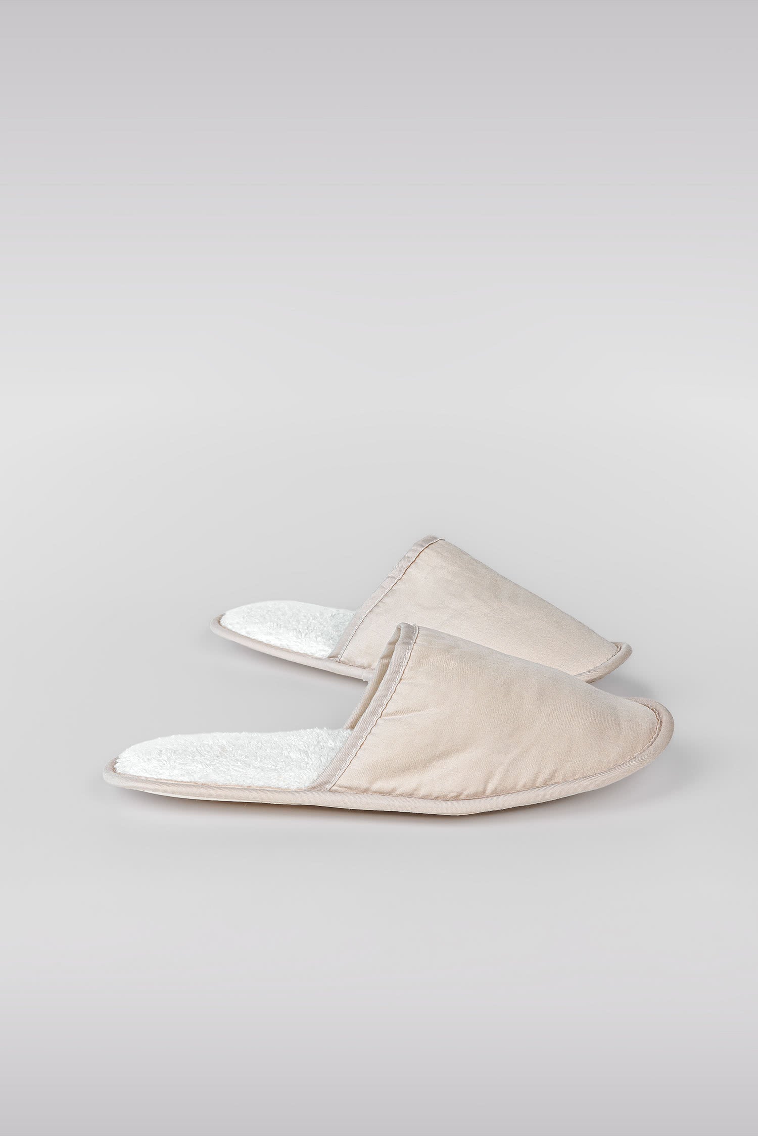 Chinelos de cetim SPA