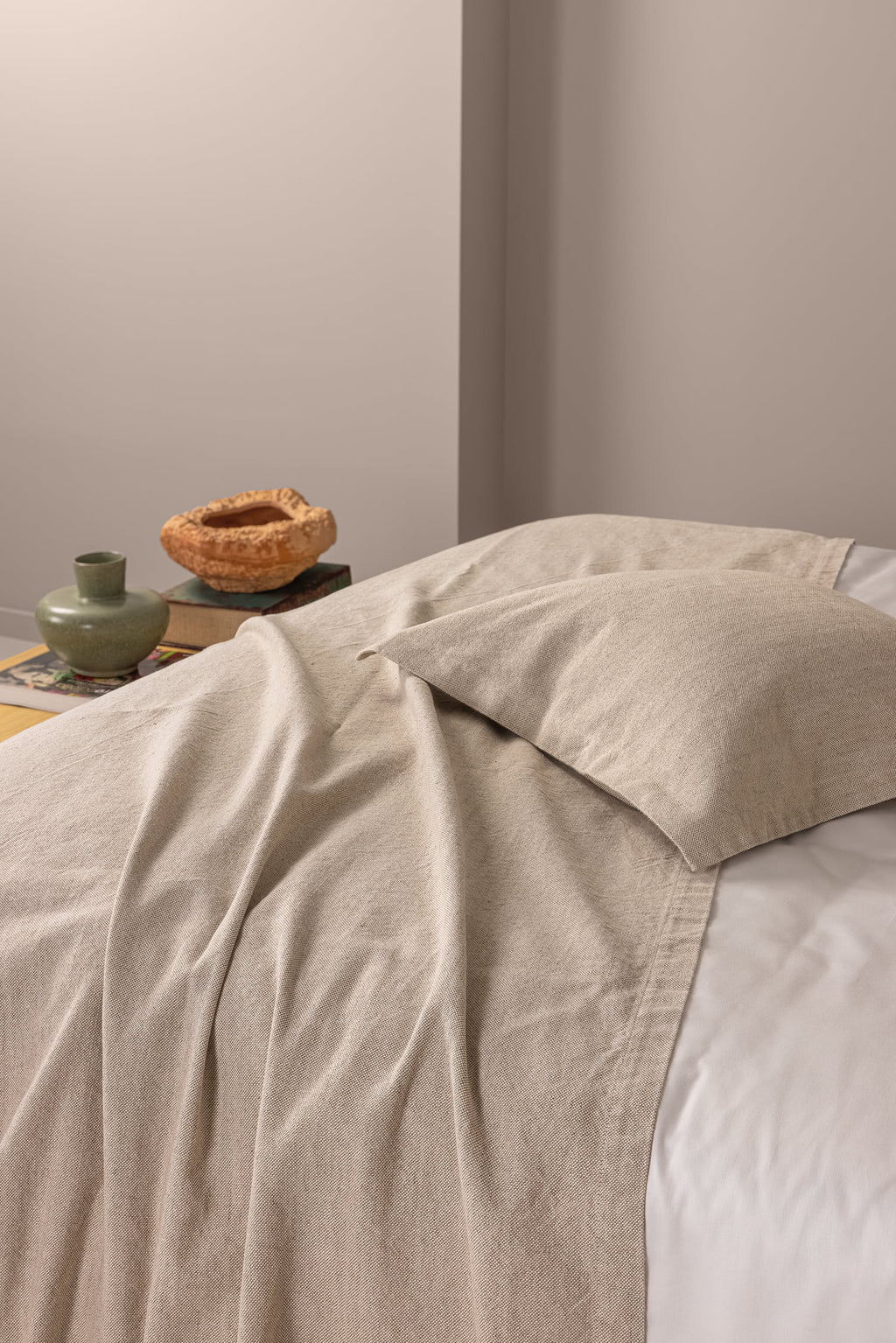 Almofada decorativa de linho e tapa pes de linho