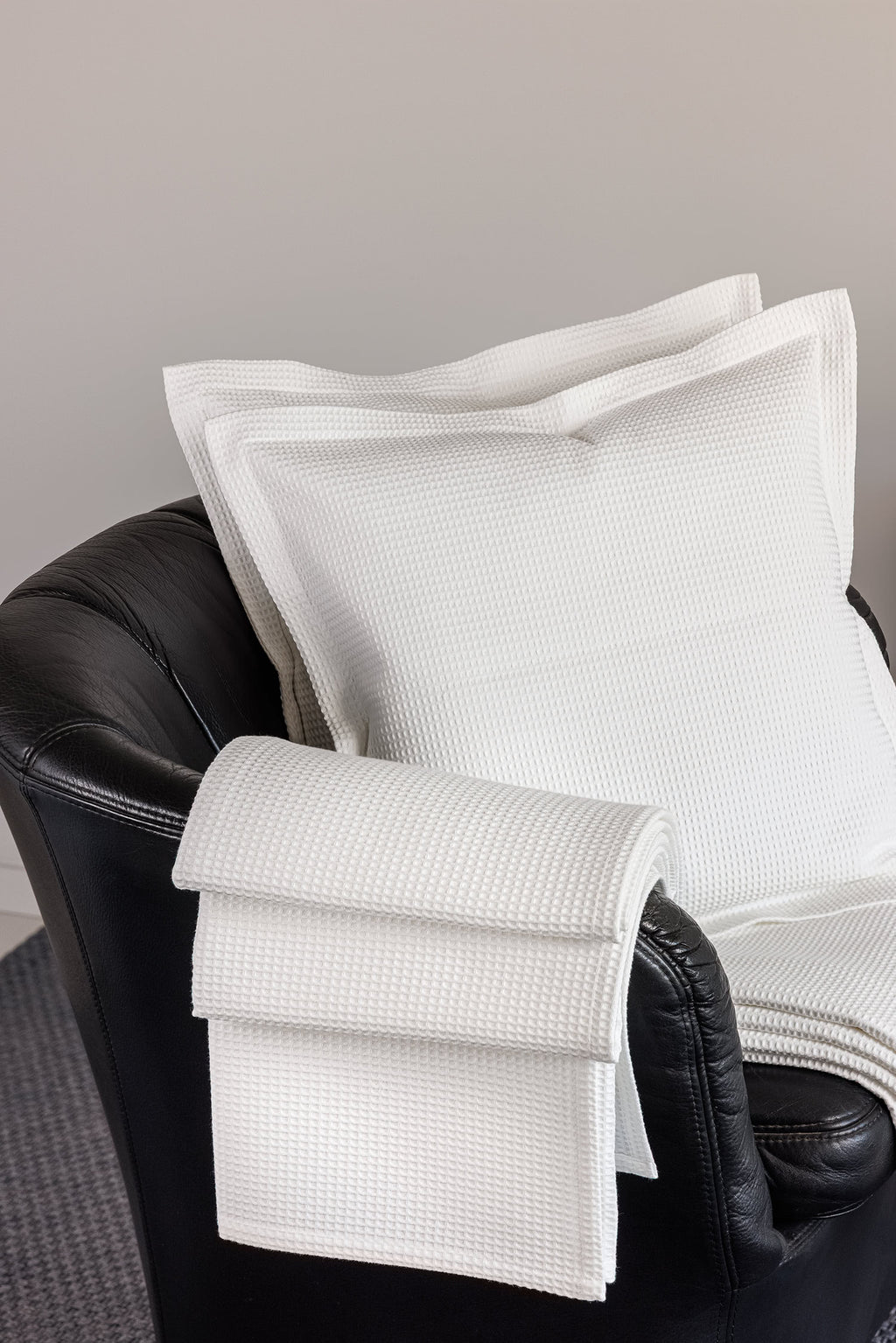 Tapa pes favo de mel e almofada decorativa favo de mel