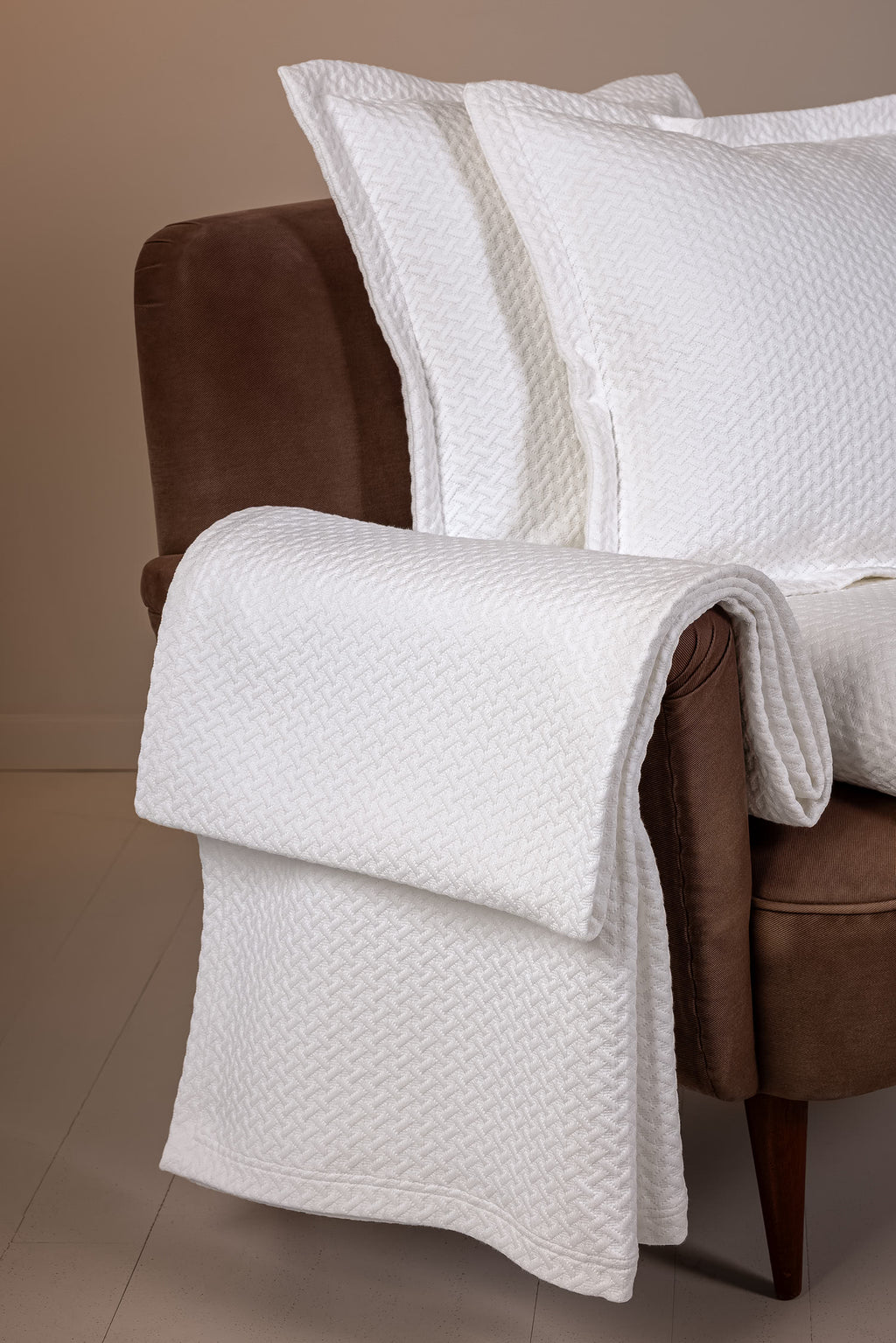 Tapa pes safira e colcha safira