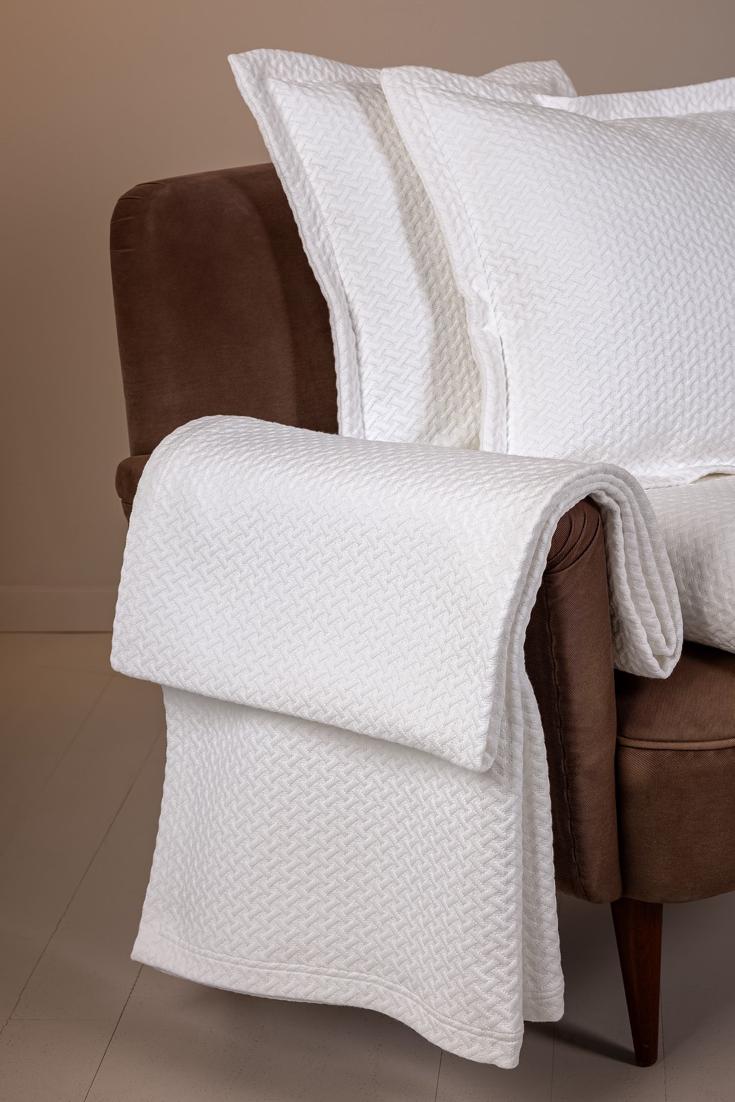 Tapa pes safira e colcha safira